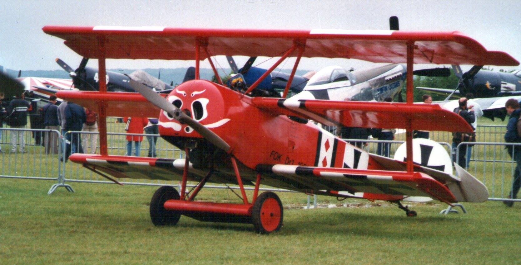  Photo de Fokker DR1 mais pas du Baron ,prise par René59 Cerny en 2000  